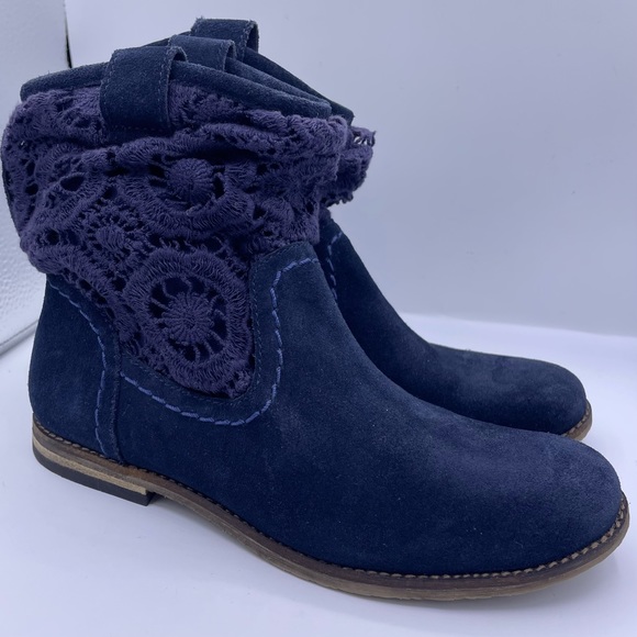 The Sak suede pull-on blue booties crochet stitching detail women Size 6 - Picture 4 of 11